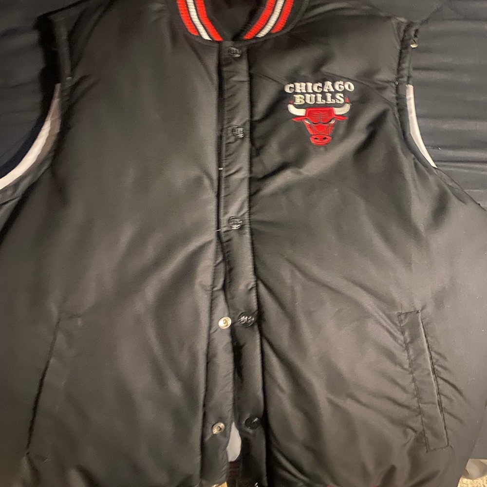 Bulls reversible vest great condition